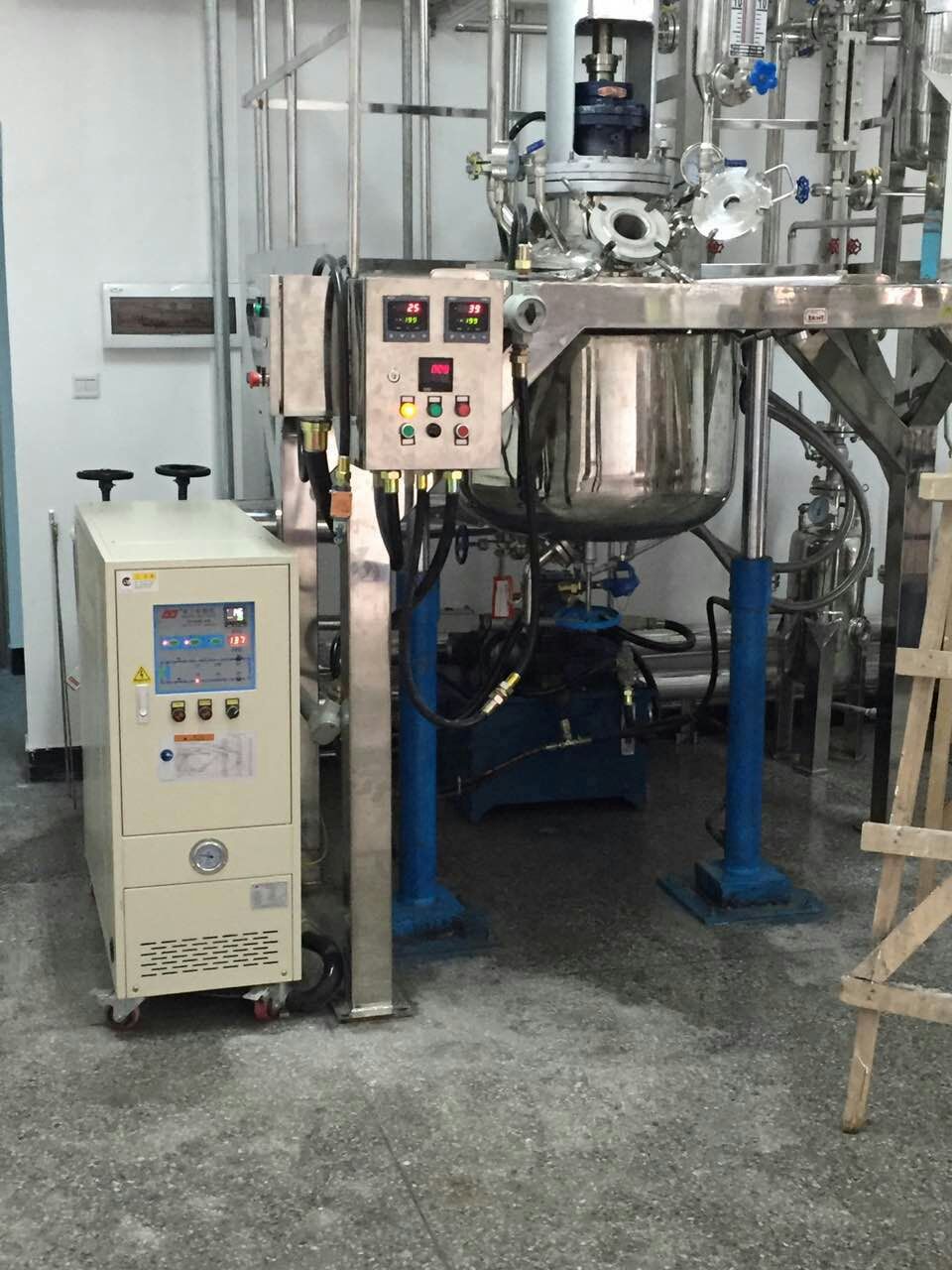 實驗反應釜夾套模溫機 實驗反應釜夾套模溫機